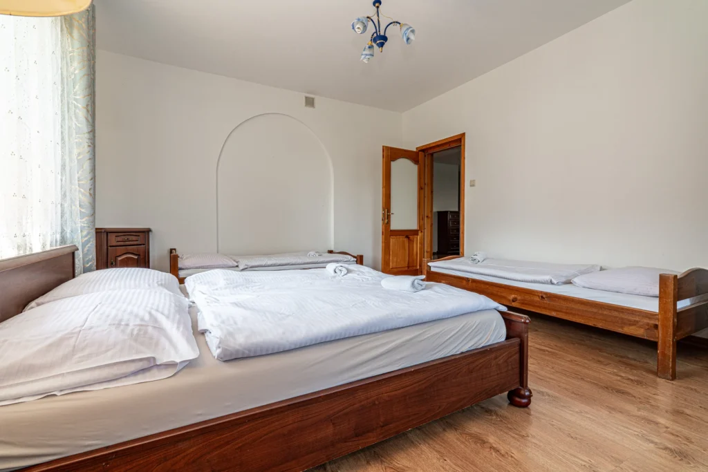 Apartament 8-osobowy w Domu Wczasowym Bernadeta